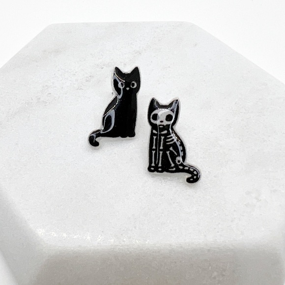 Handmade Halloween Skeleton Kitty Cat Stud Earrings Spooky Fall Season - Picture 3 of 4